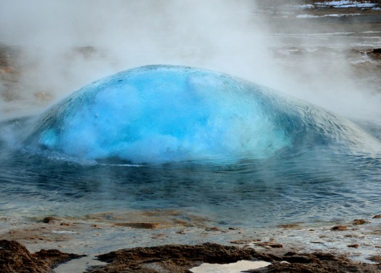 The,Geysir,Geyser,In,Iceland,The,Moment,Before,It,Bursts.